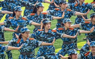 【原声现场】金沙2004线路检测2022级学生军训——少林拳表演